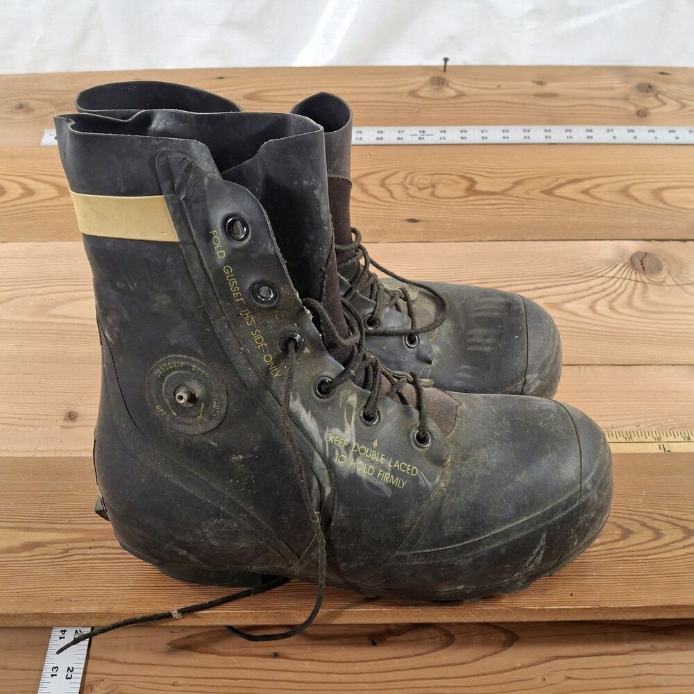 bata military Bunny boots Mickey Mouse Mens Size 12